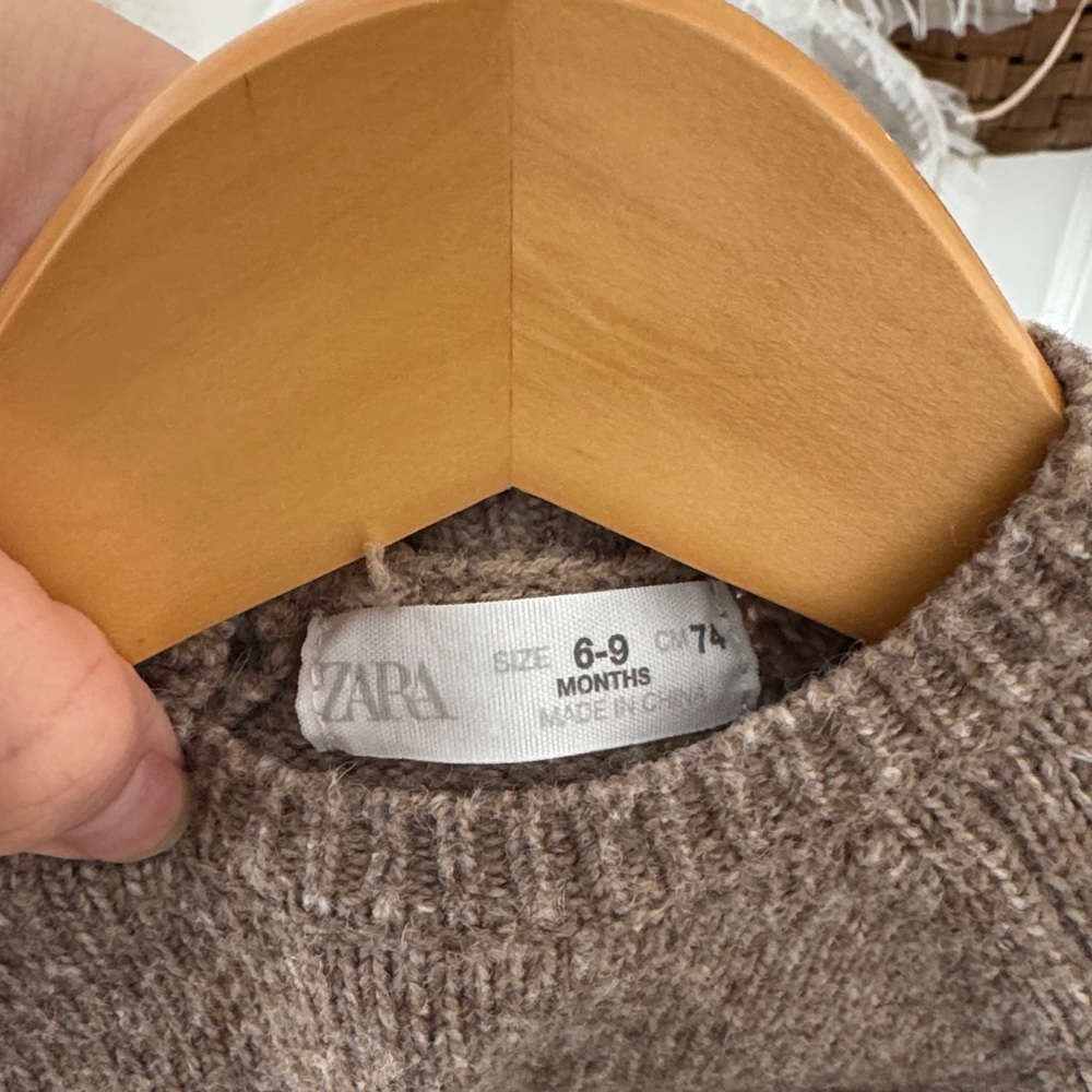 Cozy Brown Bear Knit Sweater - Picture 3 of 3